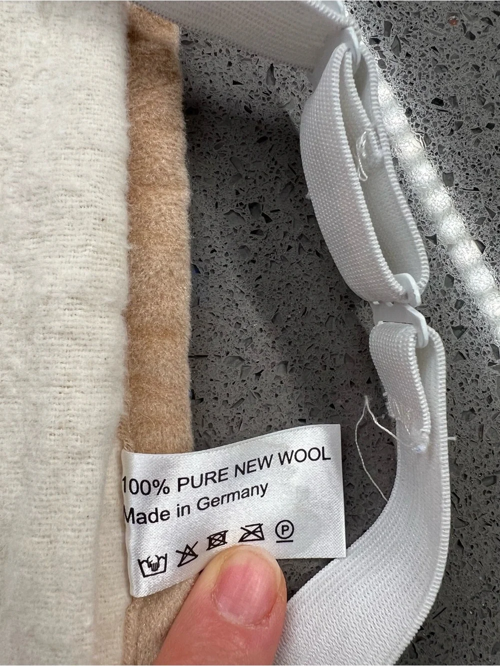 Lower back and kidney warmer belt made with natural 💯 wool